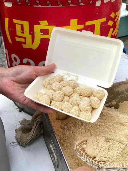 驴打滚是哪里特产 驴打滚和糍粑有区别吗